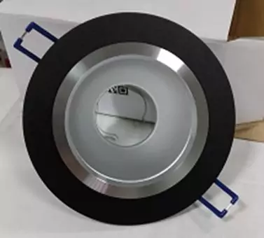 Built–in Circle Inside lamp made of aluminum, black.