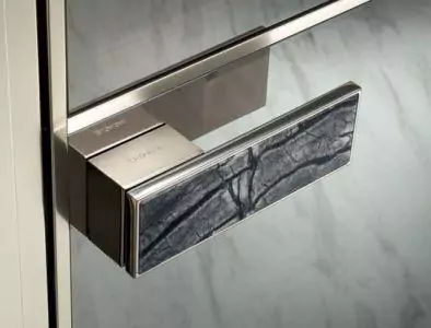 Interior door Land