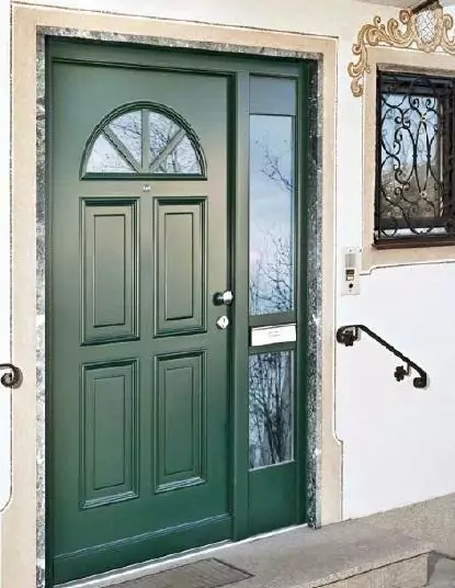 Entrance wooden door Tradizionali CasaClima