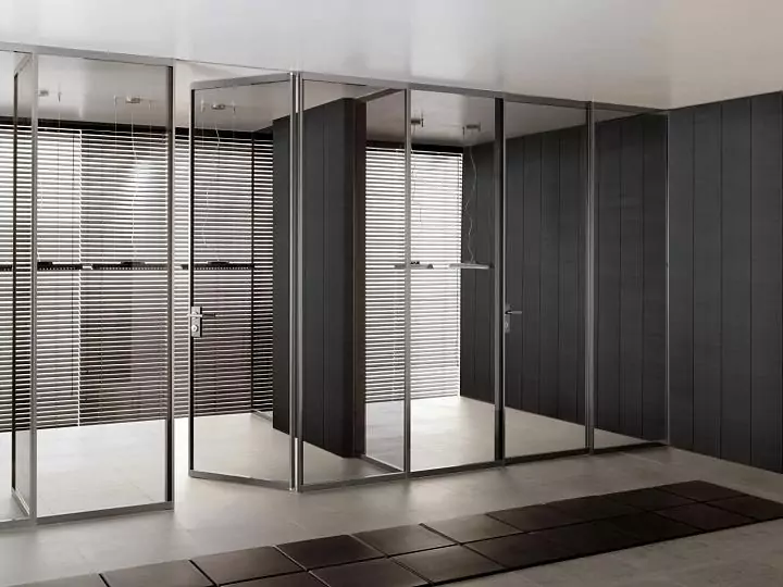 Minimal sliding partition