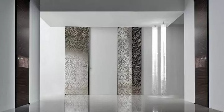 Interior door 