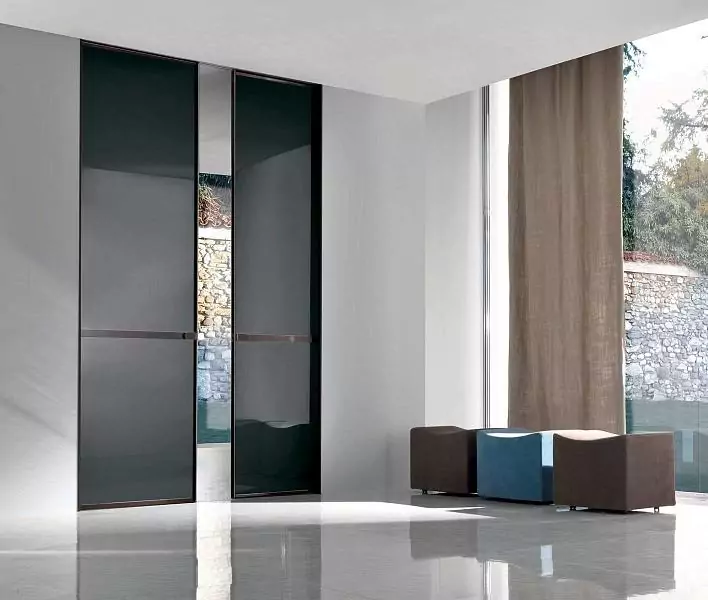 Wave sliding partition
