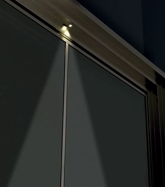 Interior door Land