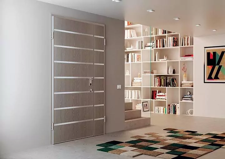 LINEA POKER 2 Front Door