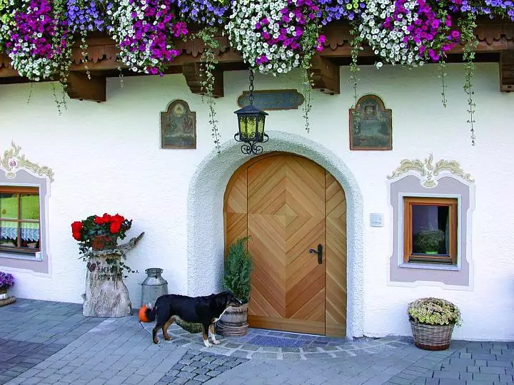 Entrance wooden door Tradizionali CasaClima