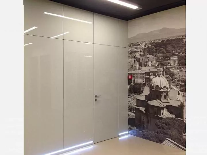 Wall panels COVER, glossy enamel Grigio Seta Gloss. FILO-60 door, Grigio Seta Gloss.