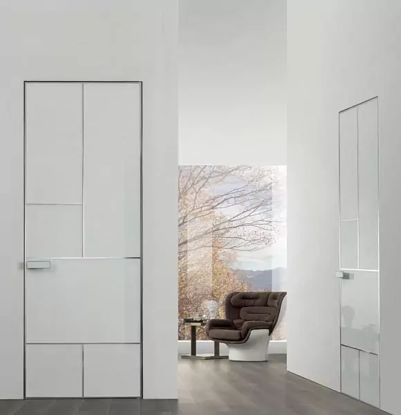 Interior door Land
