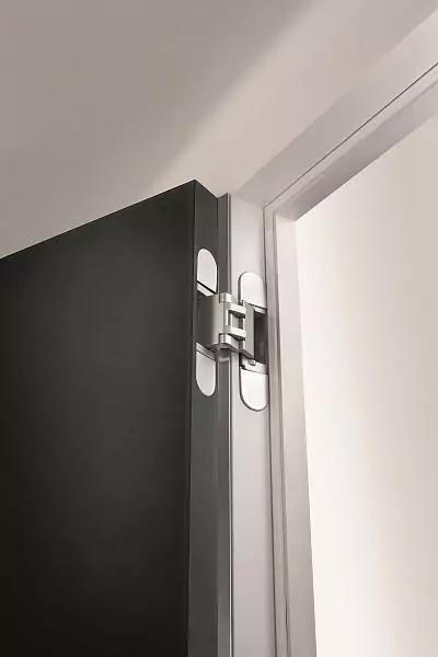Interior door 