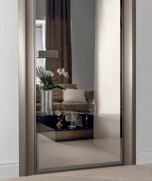 Interior door 