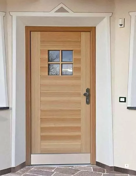 Tradizionali CasaClima Entrance Door