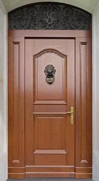 Burglar–proof entrance door Tutela storico–artistica
