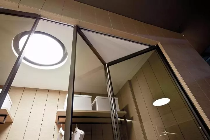Sliding partition Pavilion Light