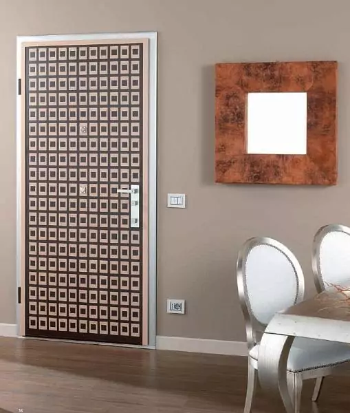 LINEA POKER 2 Front Door
