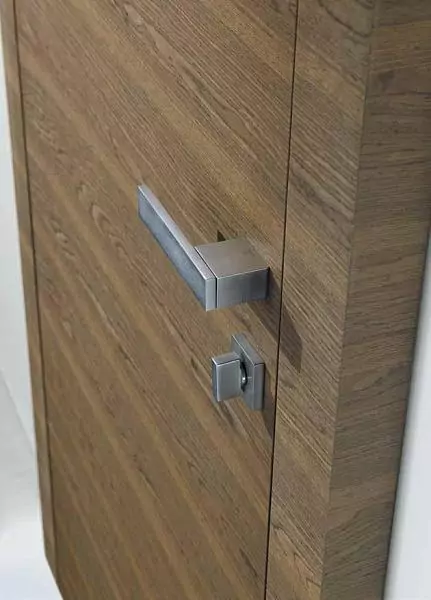 Interior door 