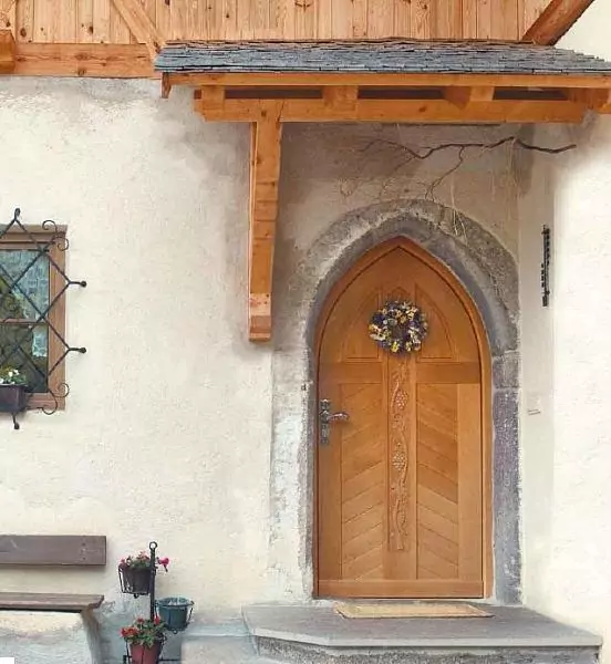 Burglar–proof entrance door Tutela storico–artistica