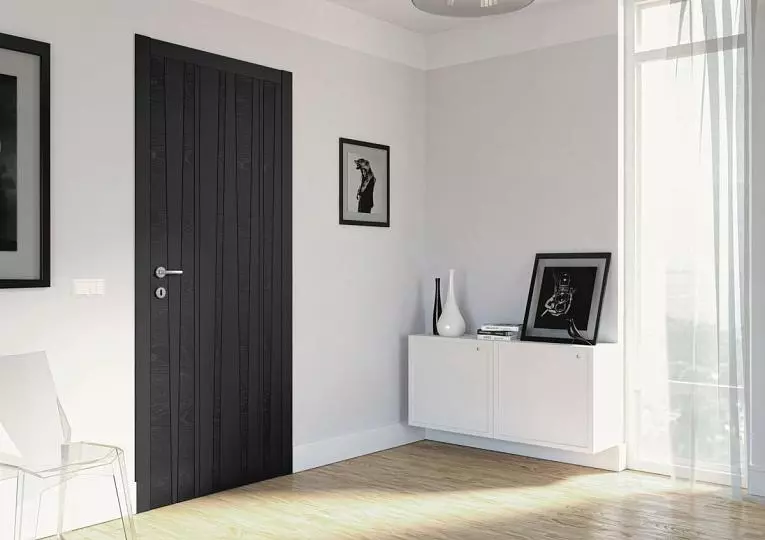LINE, model 01, natural brushed veneer Frassino, matte enamel Nero. Interior of Marco Baccioli - EDIT-2.