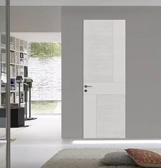 LINE-60, model 04, natural brushed veneer Frassino, matt enamel Bianco, hidden INVISIBLE door frame.